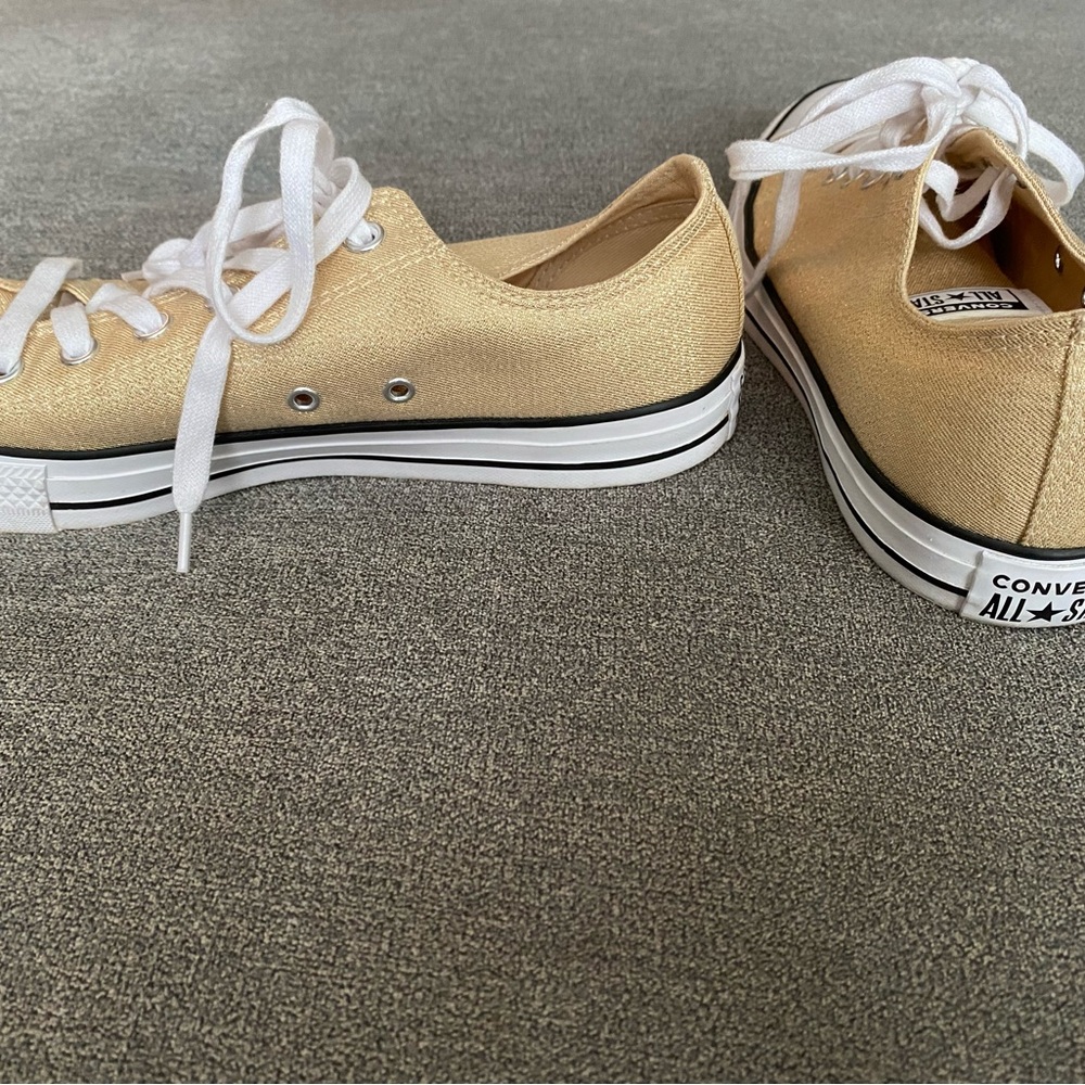 Converse Women’s Chuck Taylor All Star Canvas shoes Gold/Black/White size 10 EUC - Picture 3 of 5